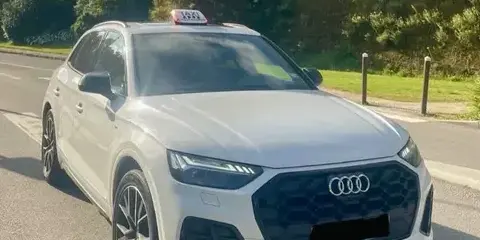 chauffeur privé Saint Aubin du Pavail-1